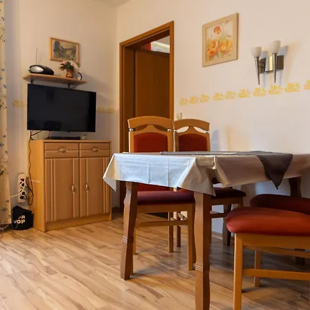 Mit Zwei Schlafzimmern Und Balkon