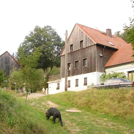 Mit Zwei Schlafzimmern Und Balkon Apartment Weissenstadt